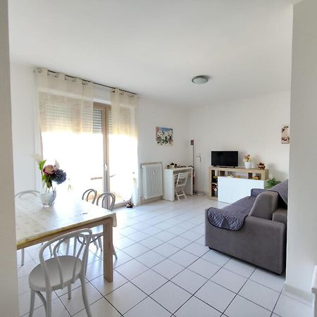 דירות לואינו Residenza Tiziana מראה חיצוני תמונה