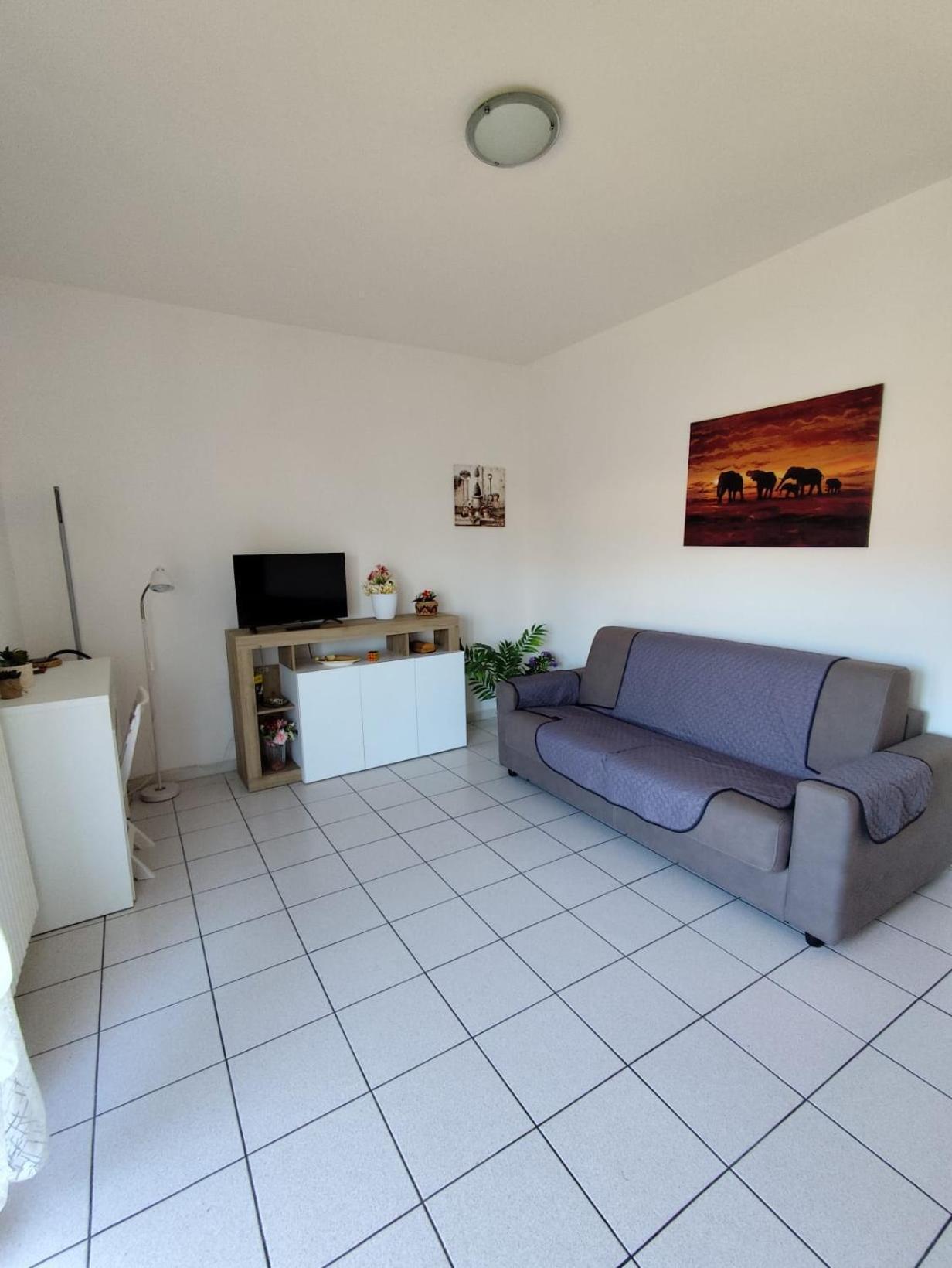 דירות לואינו Residenza Tiziana מראה חיצוני תמונה